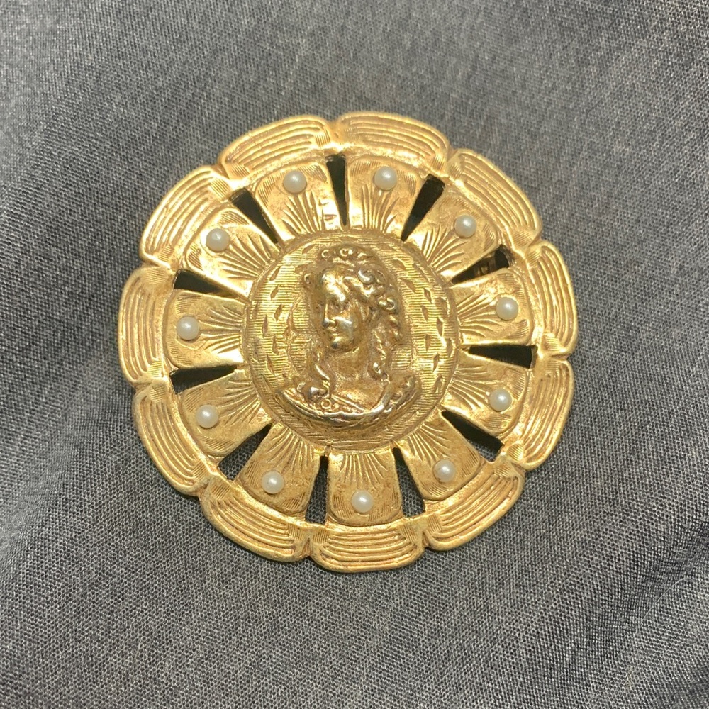 Gold Medallion Cameo Brooch with Pearl Accents